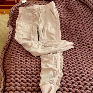 LULULEMON BEYOND STUDIO PANTS SIZE 10